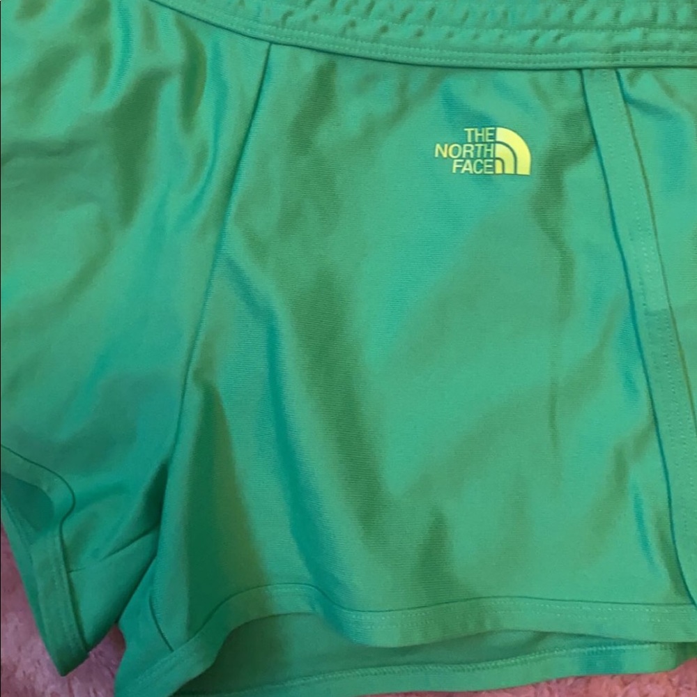 Fun north face shorts!